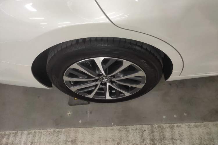 Used Lexus ES 2025 200 Premium Edition