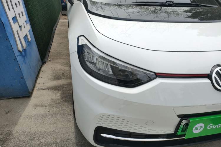Used Volkswagen ID.3 2024 Pure & Smart Edition Right Front Headlight