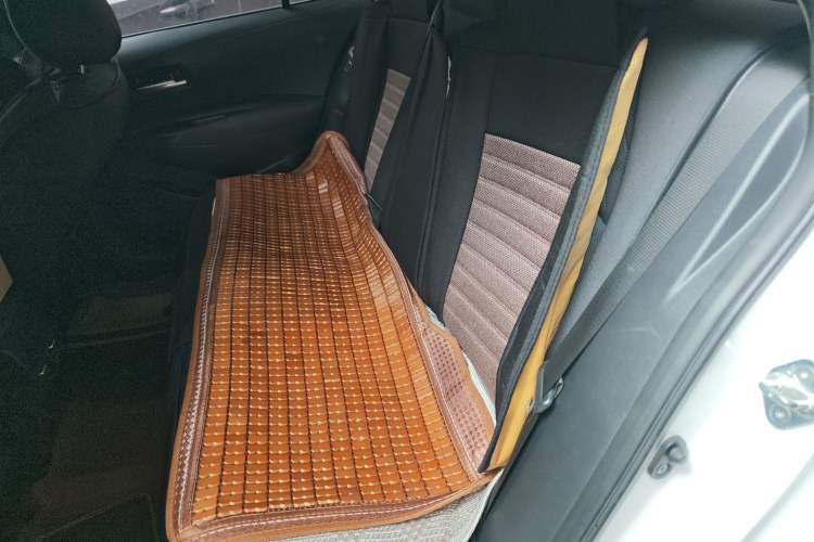 Used Toyota Corolla 2022 Dual-Motor 1.8L E-CVT Pioneer Edition Left Rear Seat