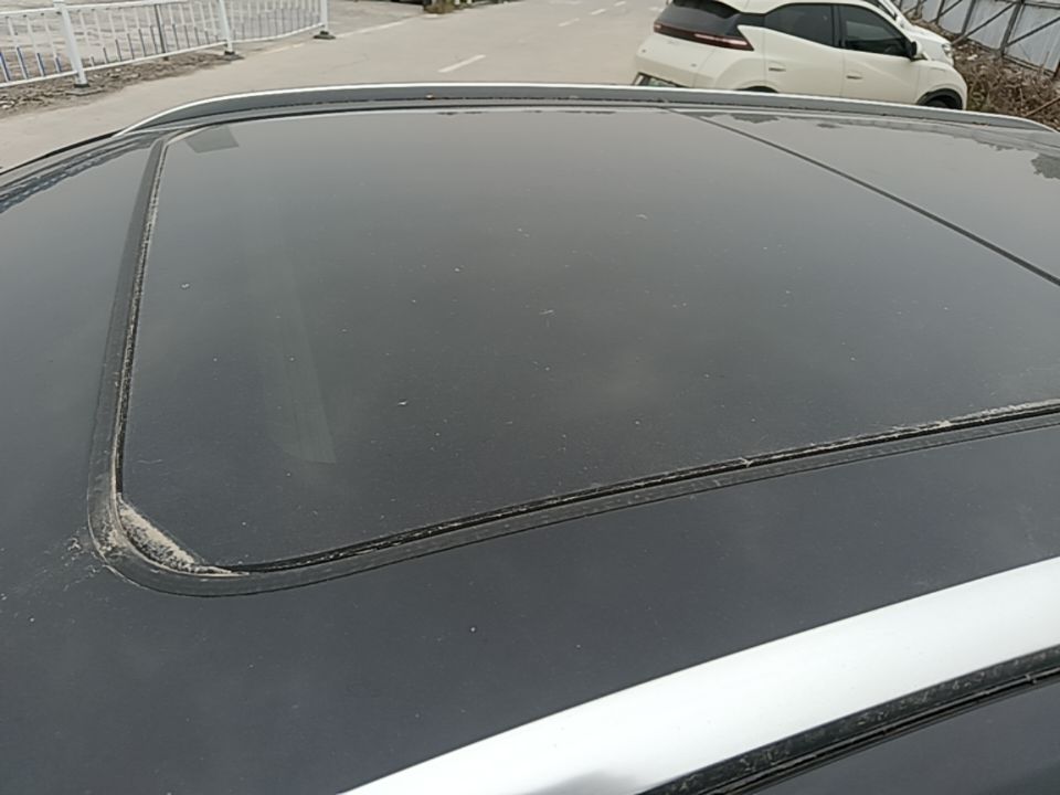 Hongqi HS3 PHEV 2025 Model 117km Jingwei Edition — снимка 7