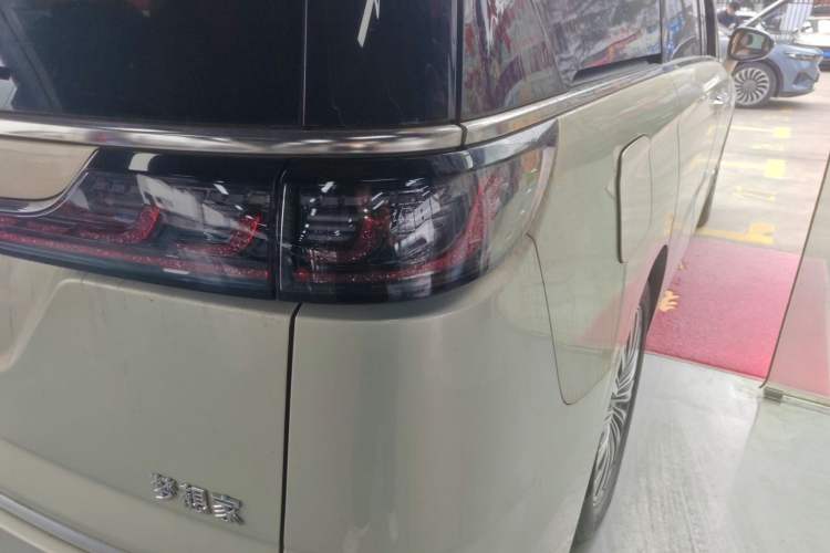 Used VOYAH Dream 2022 0-Carbon Edition Dream+ Smart Enjoyment Package 475 km