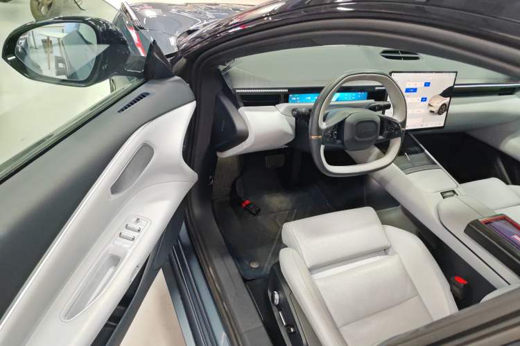 Used Lynk & Co Z10 2025 95 kWh 702 km All-Wheel Drive Intelligent Driving Ultra