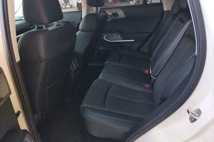 Used Formula Leopard Titanium 3 2025 501KM All-Wheel Drive Intelligent Driving Ultra Version
