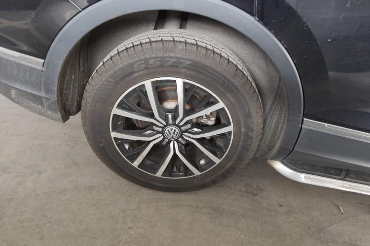 Used Volkswagen Tiguan L 2018 330TSI Automatic Two-Wheel Drive Luxury Edition
