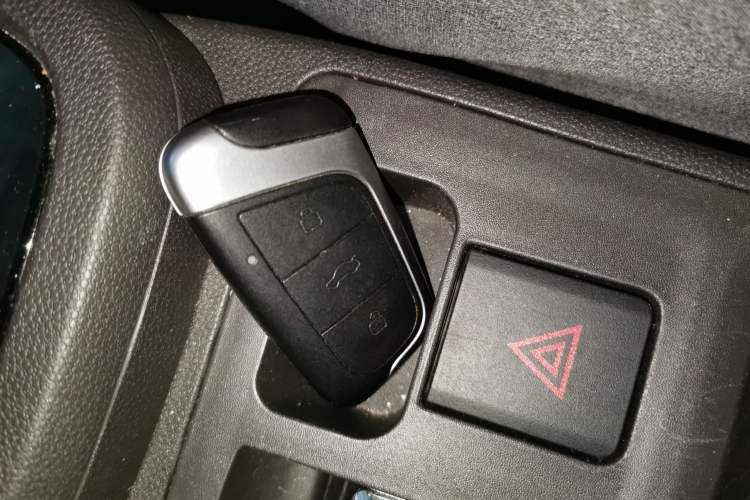 Used Chery Little Ant 2022 Sweet Pink Edition Half-Sugar Version Lithium Iron Phosphate 30 kW 301 km
