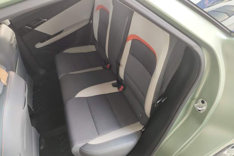 Used MG 4 EV 2022 425 km Luxury Edition