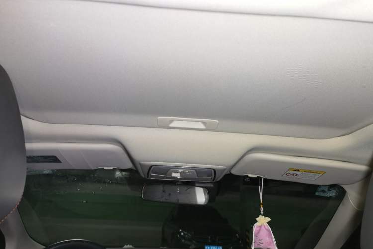 Used Venucia D60 2019 1.6L XL CVT SmartConnect Elite Edition (ISS)
