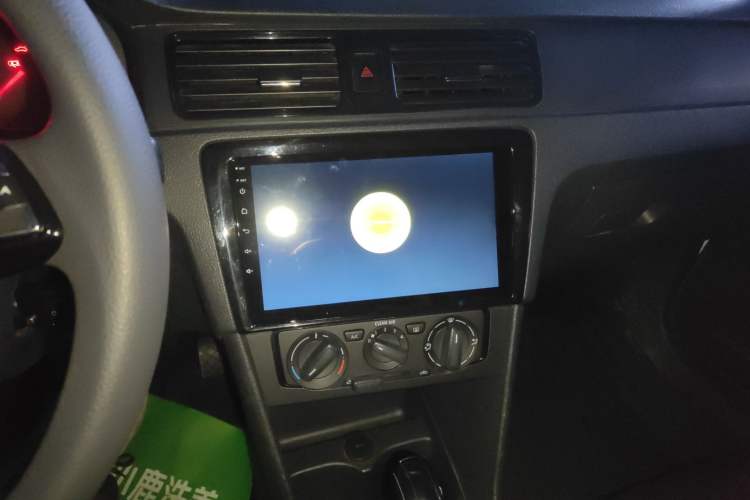 Used Volkswagen Santana 2015 1.6L Automatic Fashion Edition