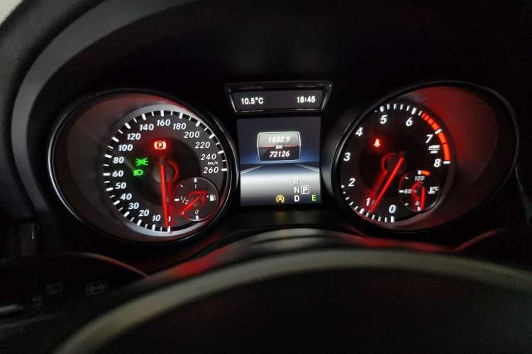 Used Mercedes-Benz GLA 2015 GLA 200 Fashion Model