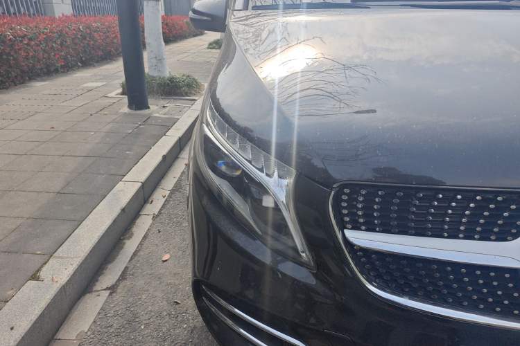 Used Mercedes-Benz V-Class 2021 V 260 L Long-wheelbase Luxury Edition