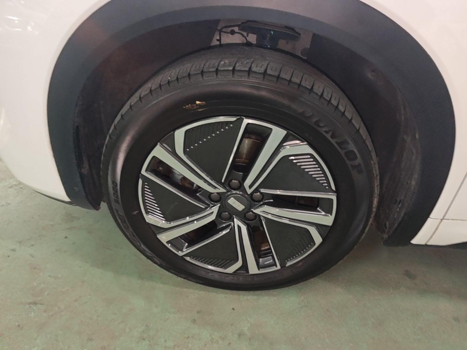 Geely Galaxy Xingjian 7 EM-i 2025 120km Exploration+ Version — снимка 10