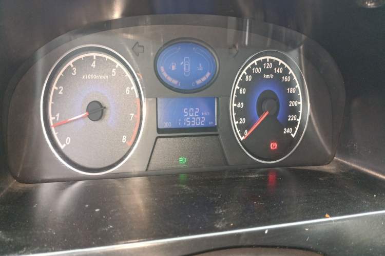 Used Geely Auto Emgrand 2014 Sedan 1.5L Manual Elite Model
