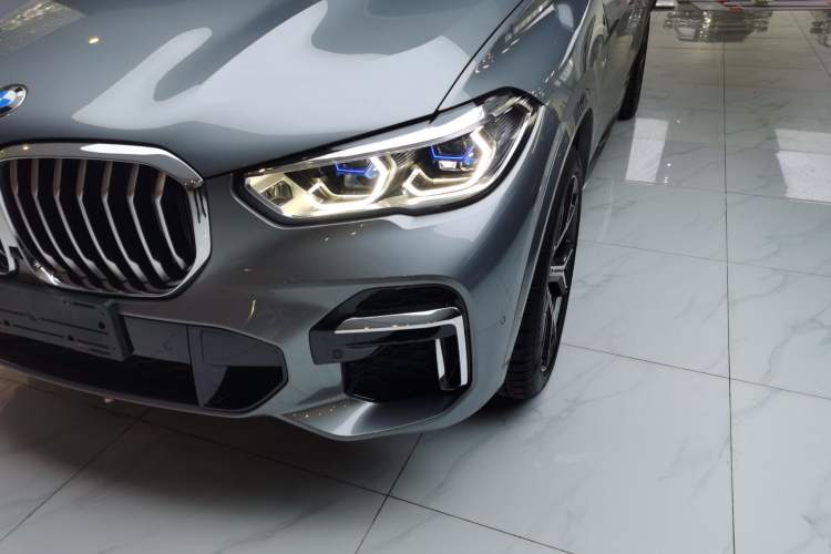 Used BMW X5 2022 Restyled xDrive 30Li Luxury Version M Sport Package