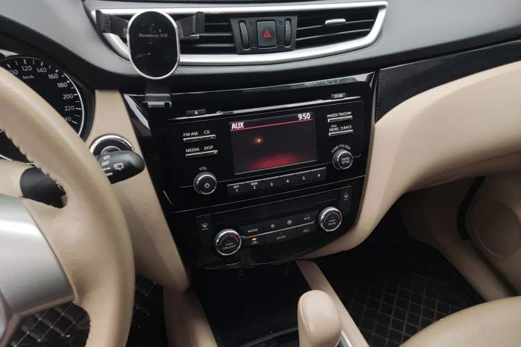 Used Nissan X-Trail 2014 2.5L CVT Luxury Edition 4WD