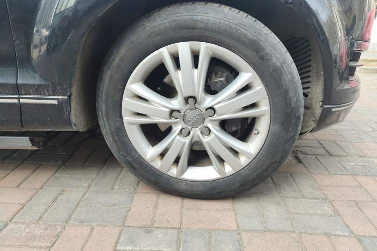 Used Audi Q7 2012 3.0 TFSI Comfort Model (200kW) Right Front Wheel Hub