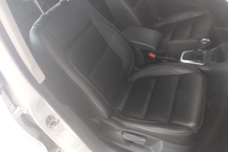 Used Volkswagen Tiguan 2016 280TSI Automatic Two-Wheel Drive Silk Road Comfort Edition Right Front Seat