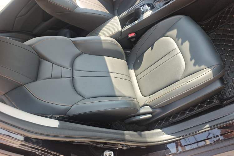 Used Dongfeng Aeolus Yixuan 2024 1.5L Automatic JingSu Edition Right Front Seat