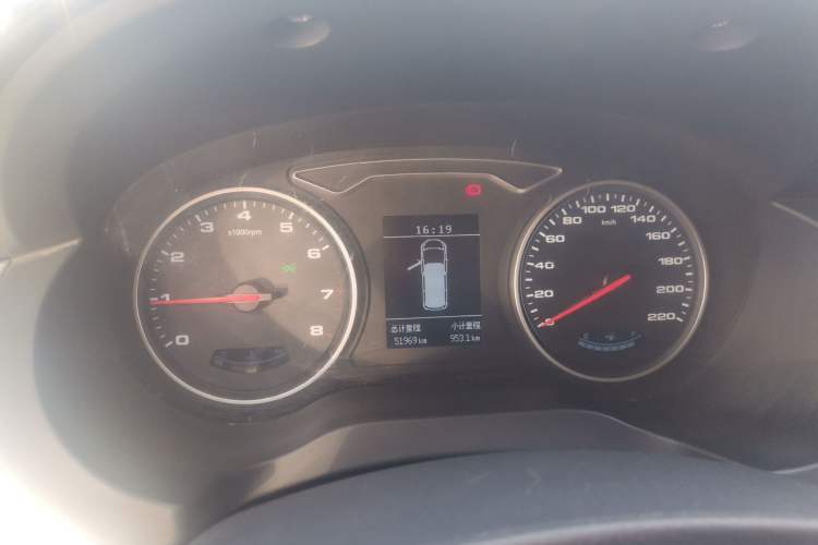 Used JAC Refine M3 2022 1.8L 7-seat Standard Edition Instrument Cluster