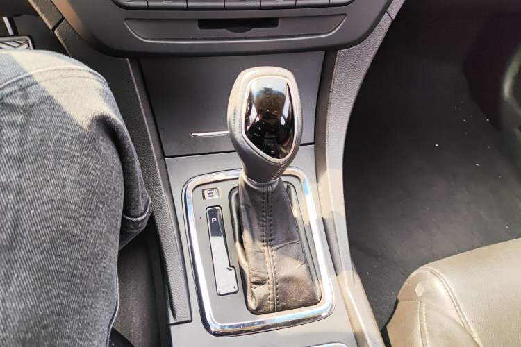 Used Geely Auto Emgrand 2017 Hatchback RS Million Edition 1.5L CVT Upward Version
