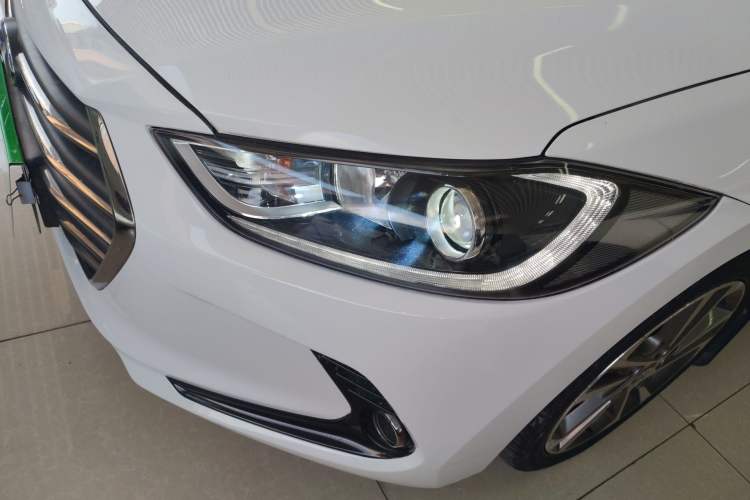 Used Hyundai Elantra (6th Generation / Lingdong) 2016 1.6L Automatic ZhiXuan – Elite Version Left Front Headlight