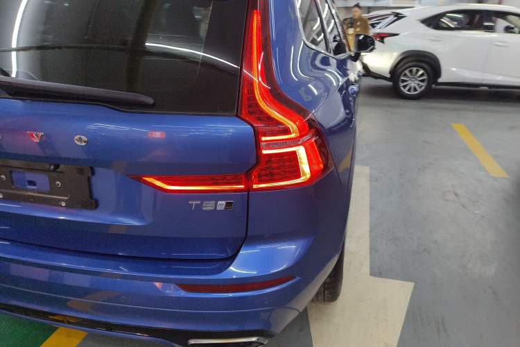 Used Volvo XC60 2018 T5 4x4 Smart & Sporty Edition