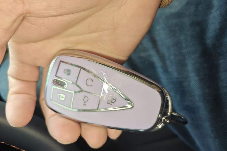 Used CHANGAN OSHAN X7 2020 1.5T Automatic Luxury Version