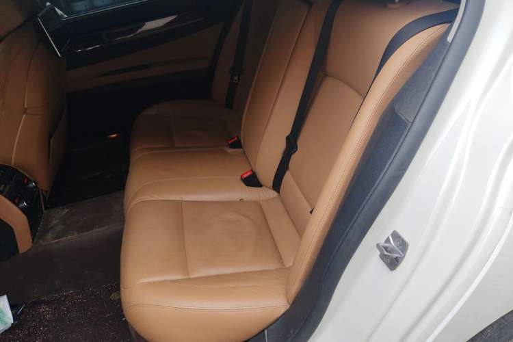 Used BMW 7 Series 2013 740Li Leading Model
