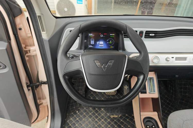 Used Wuling Hongguang MINIEV 2022 Macaron Fashion Model Lithium Iron Phosphate
