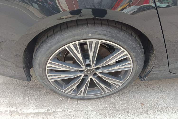 Used Audi A6L 2024 45 TFSI Prestige Dynamic Edition Right Rear Wheel Hub