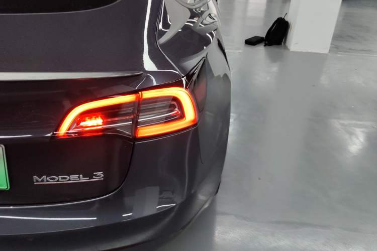 Used Tesla Model 3 2022 Performance High-Performance All-Wheel-Drive Version Right Rear Taillight