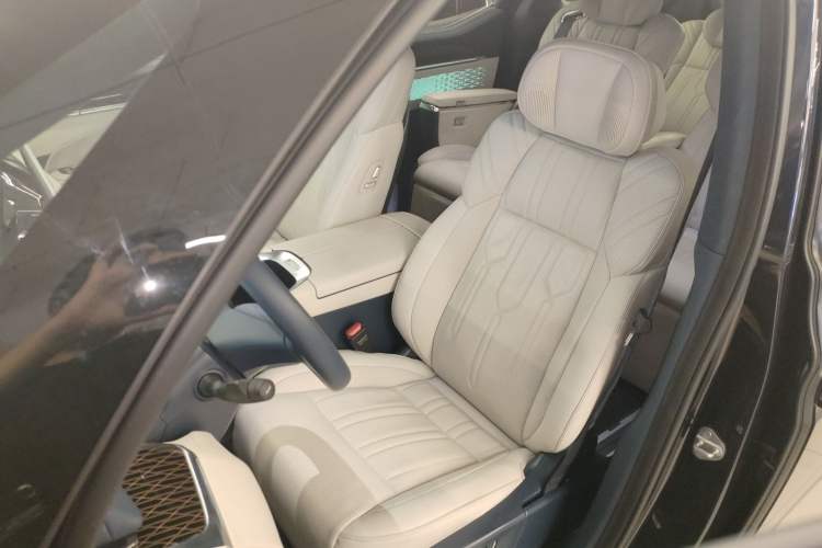 Used Zeekr 009 2022 Revised WE Version