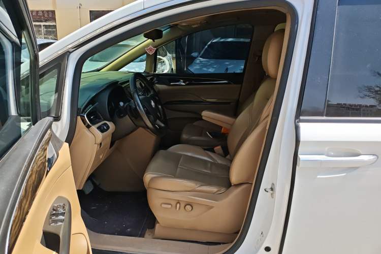 Used Buick GL8 2017 ES 28T Luxury Model China V Standard Left Front Seat