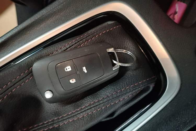 Used Chevrolet Monza 2022 Light Hybrid RS 330T Automatic Comfort Edition
