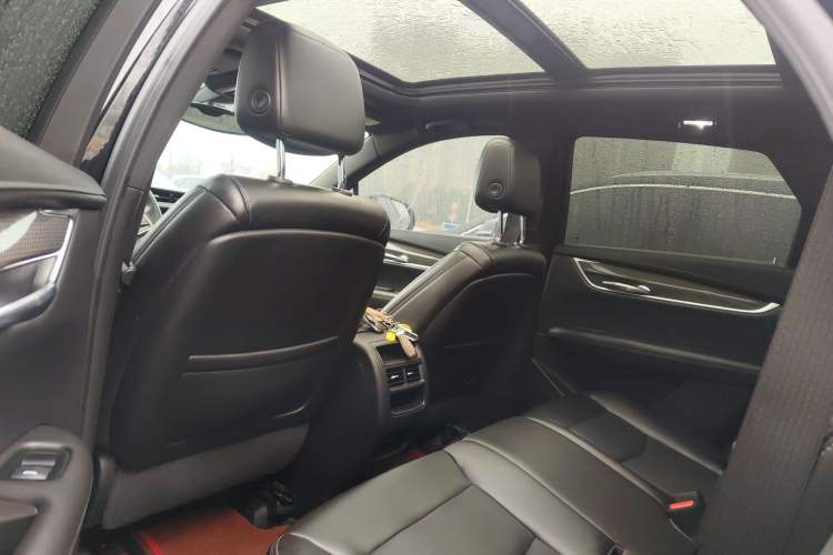 Used Cadillac XT5 2022 2.0T Four-Wheel Drive Luxury Version (Hummingbird Edition)