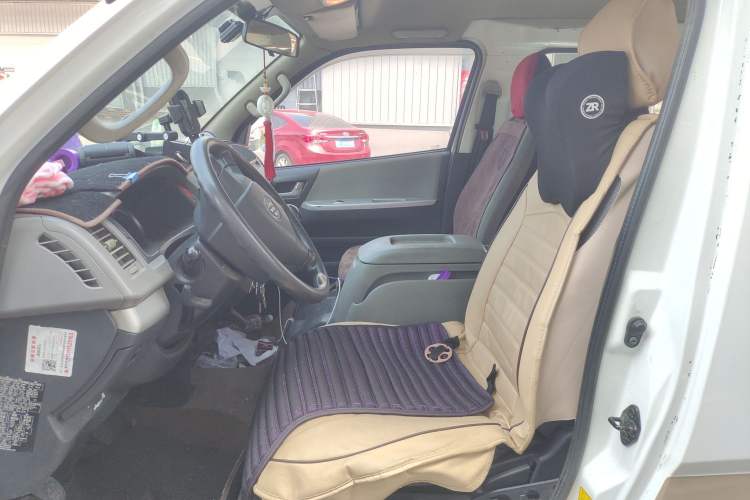 Used Foton Scenic G7 2020 2.4L Commercial Version Long Wheelbase High-Roof 6-Seater Business Vehicle China VI Emission Standard Model 4K22D4M
