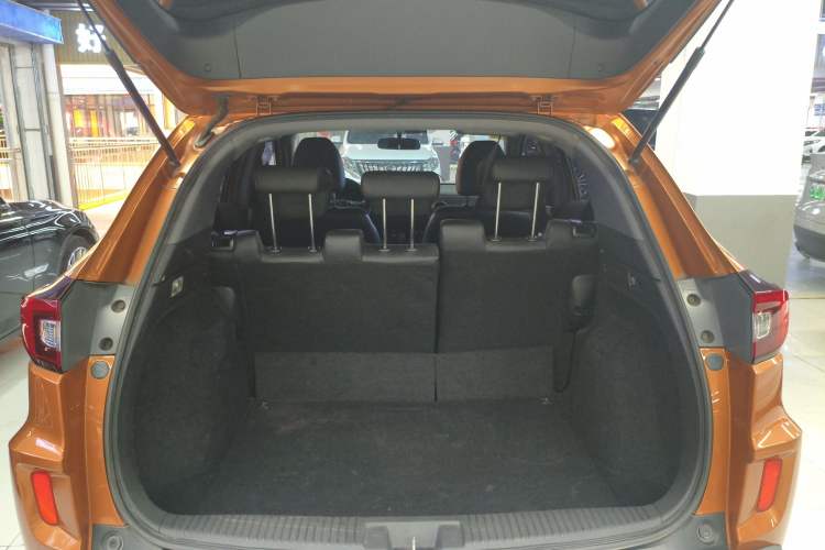 Used Honda XR-V 2015 1.8L EXi CVT Comfort Version Trunk