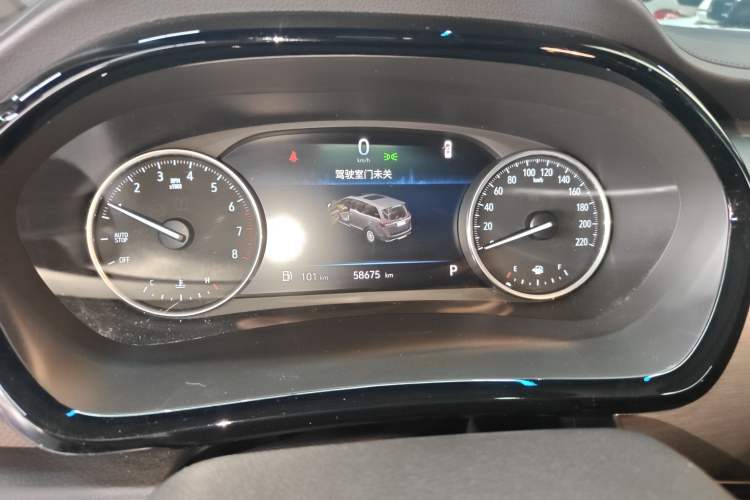 Used Buick GL8 2023 Land Executive Class 652T Luxury Model
