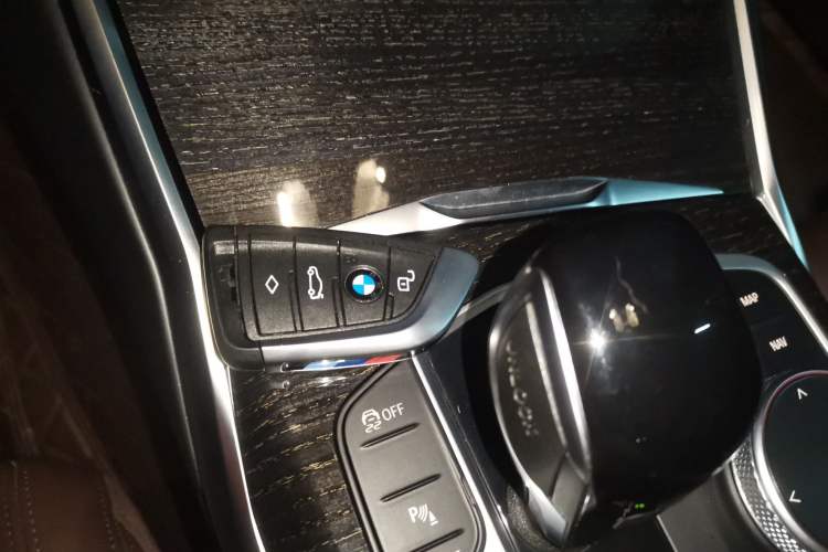 Used BMW 3 Series 2022 325Li M Sport Package Vehicle Key