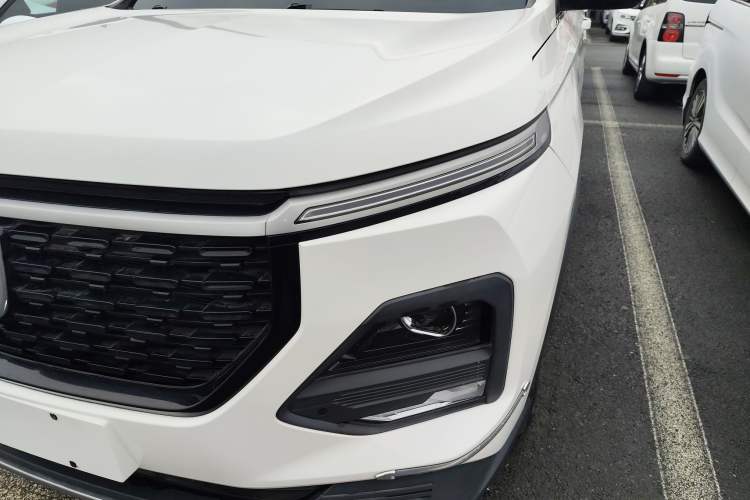 Used Baojun 530 2021 Global Car Anniversary Edition 1.5T Manual Prestige Model 6 Seats
