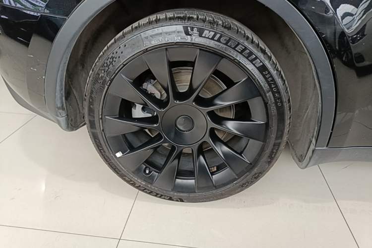 Used Tesla Model Y 2021 Standard Range Rear-Wheel Drive Version