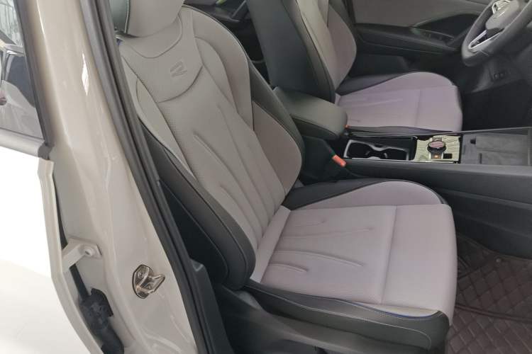 Used Volkswagen Tayron 2025 Tiguan L 380TSI 4Motion Luxury Easy Package
