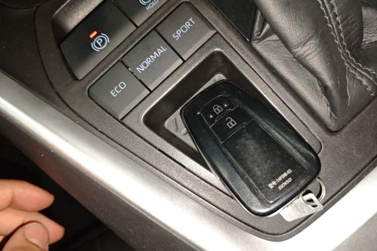 Used Toyota Wildlander 2021 2.0L CVT Two-Wheel Drive Luxury Edition