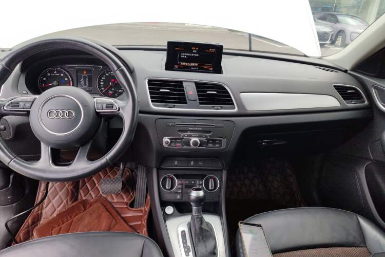 Used Audi Q3 2017 30 TFSI Fashion Model