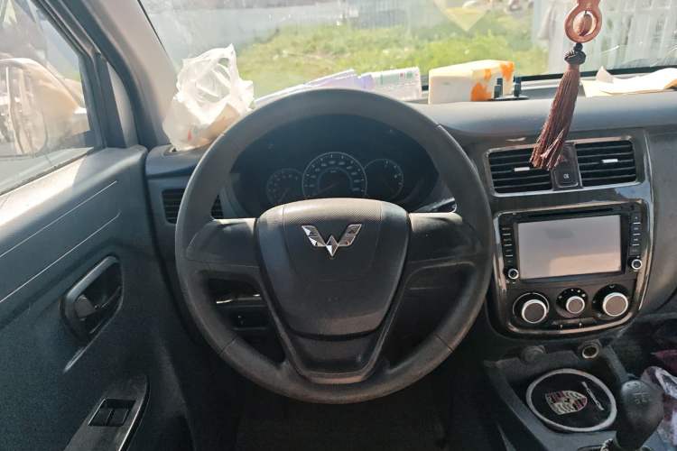 Used Wuling Rongguang V 2015 1.5L Base Version Steering Wheel
