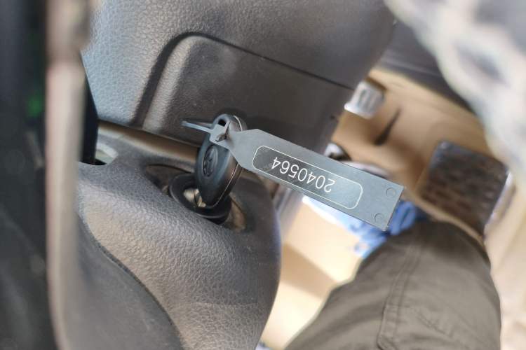 Used Volkswagen Polo 2014 1.6L Cross Polo Automatic Interior 1