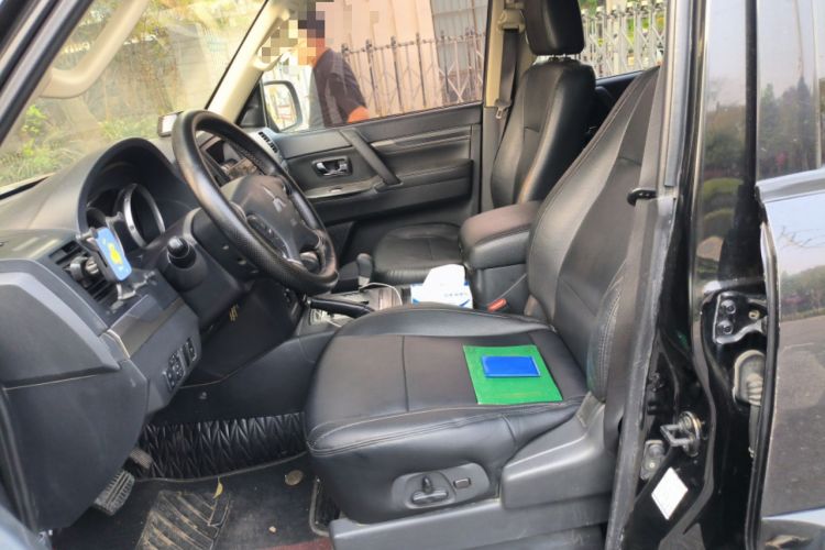 Used Mitsubishi Pajero 2014 3.0L Elite Upgrade Edition Left Front Seat