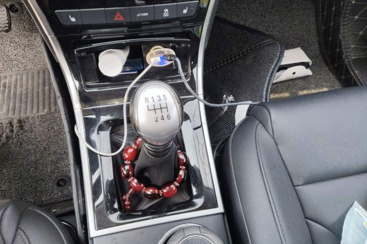 Used Haval H2 2016 Red-Label 1.5T Manual Two-Wheel Drive Luxury Model
