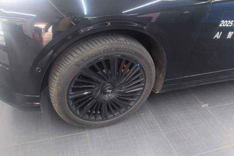 Used XPeng G9 2025 625 Long-Range Max Left Front Wheel Hub