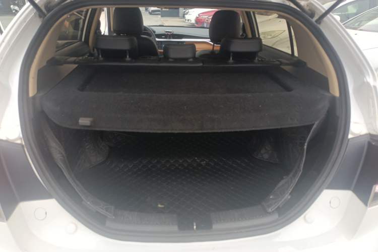 Used Geely Auto Vision S1 2018 1.4T CVT FENGXING Model Trunk