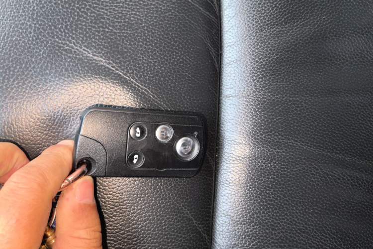 Used Honda Elysion 2012 2.4L VTi-S Prestige Edition Vehicle Key